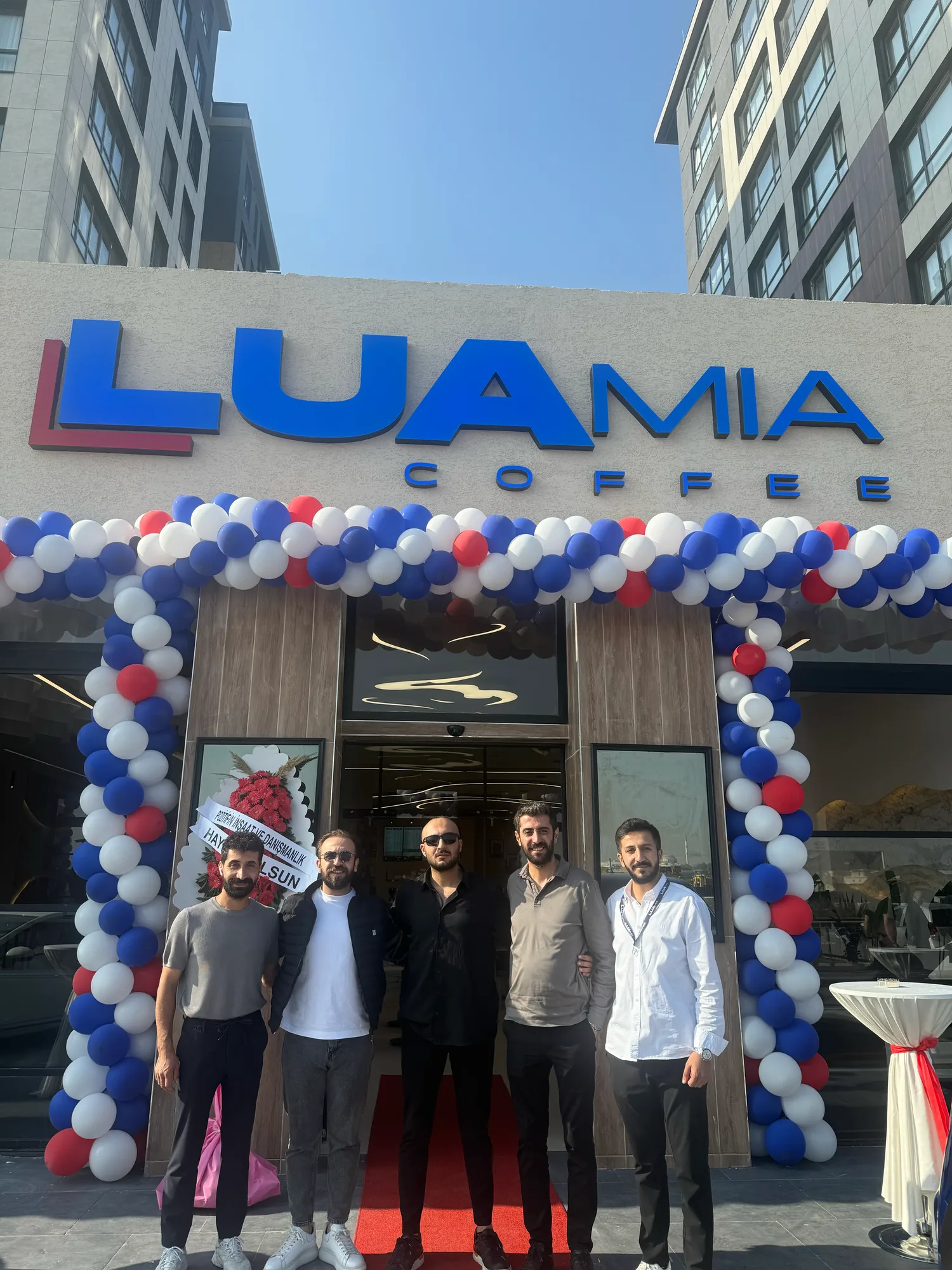 Luamia Coffee — Anahtar teslim konsept kafe — açılışa hazır